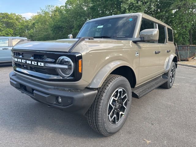 Used 2026 Ford Bronco Outer Banks AWD/4WD image 1