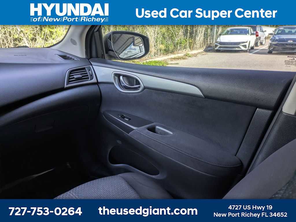 Used 2013 Nissan Sentra SR FWD image 18
