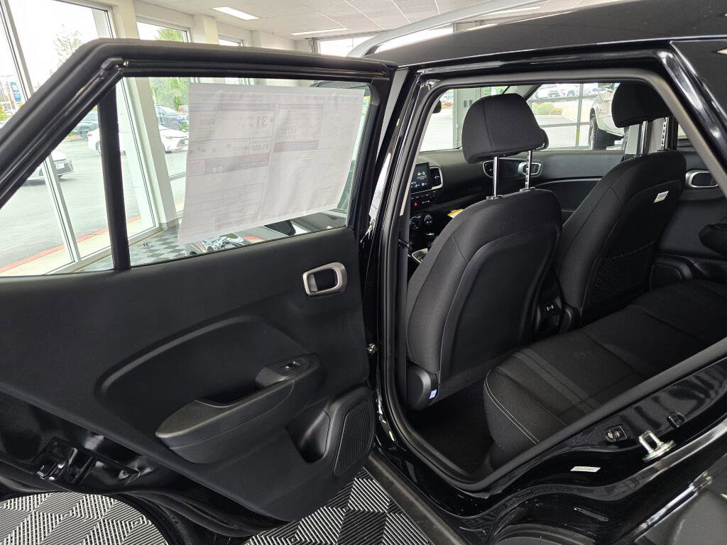 New 2026 Hyundai Venue SEL FWD image 34