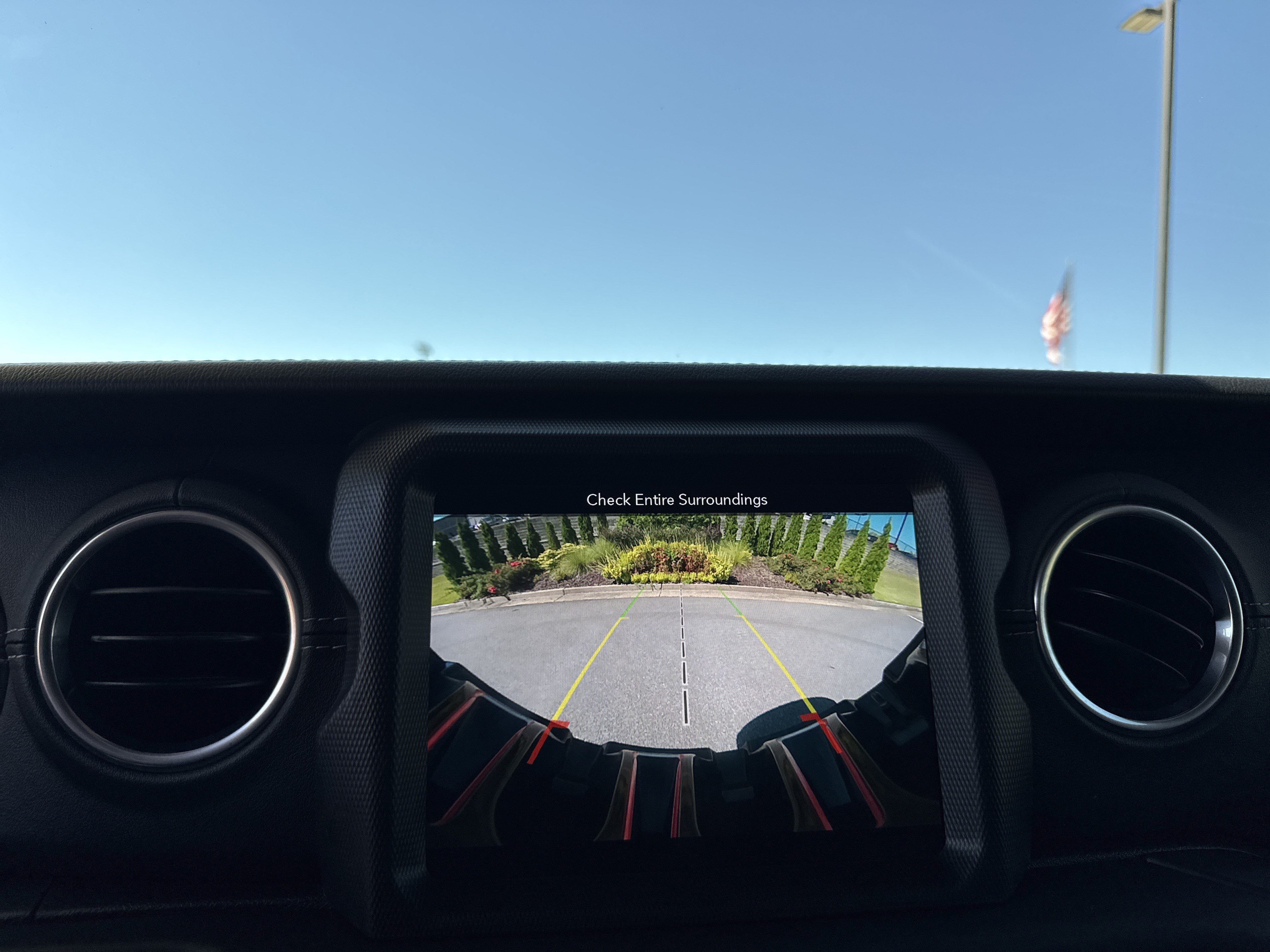 Used 2018 Jeep Wrangler Unlimited Sahara AWD/4WD image 25