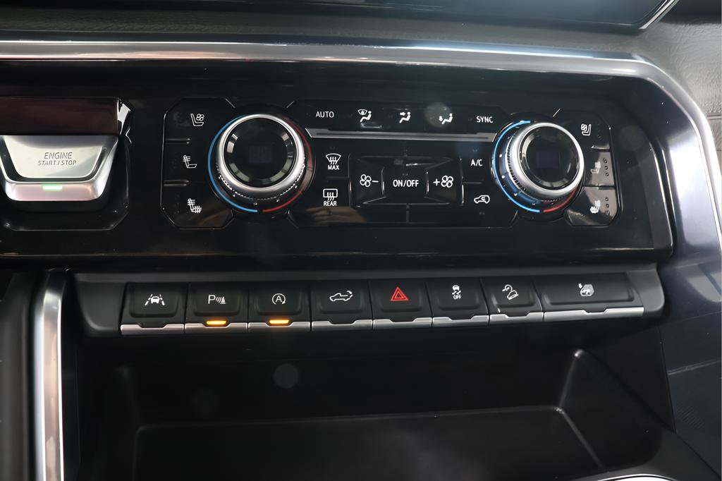 Used 2024 GMC Sierra 1500 Denali w/ Denali Reserve Package AWD/4WD image 11