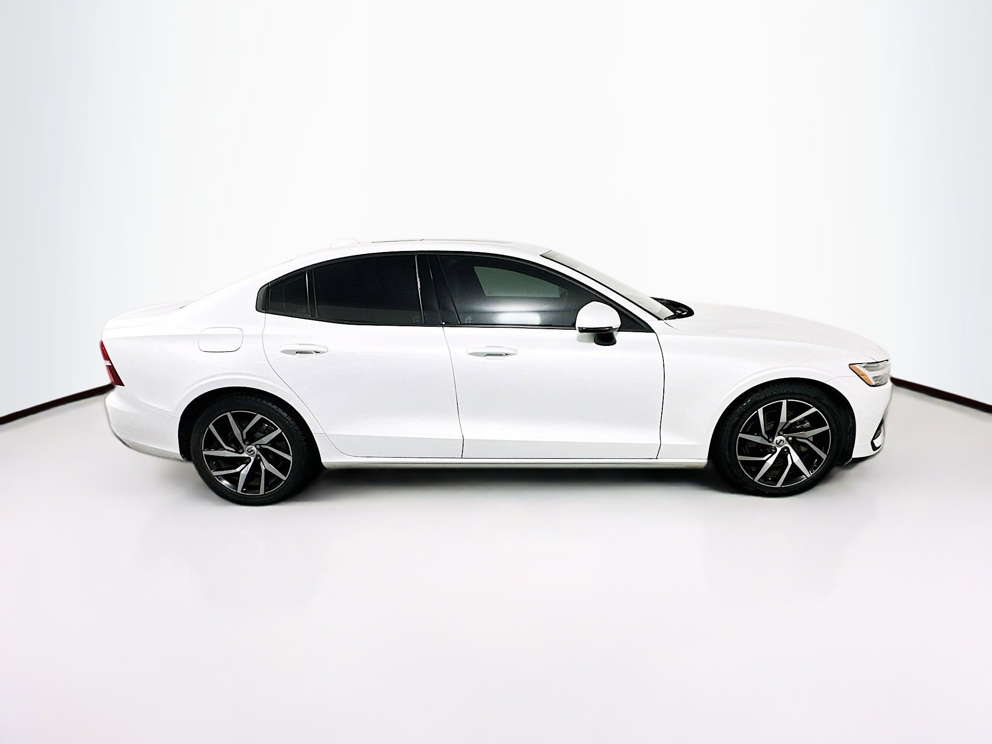 Used 2020 Volvo S60 T5 Momentum FWD image 10