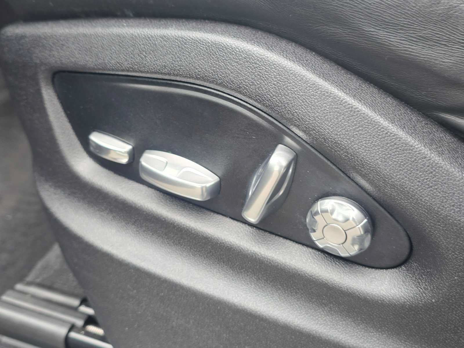 Used 2019 Porsche Cayenne AWD/4WD image 24