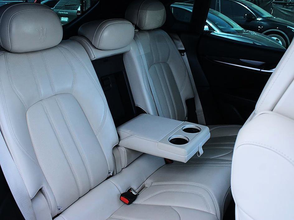 Used 2018 Maserati Levante S GranSport image 21