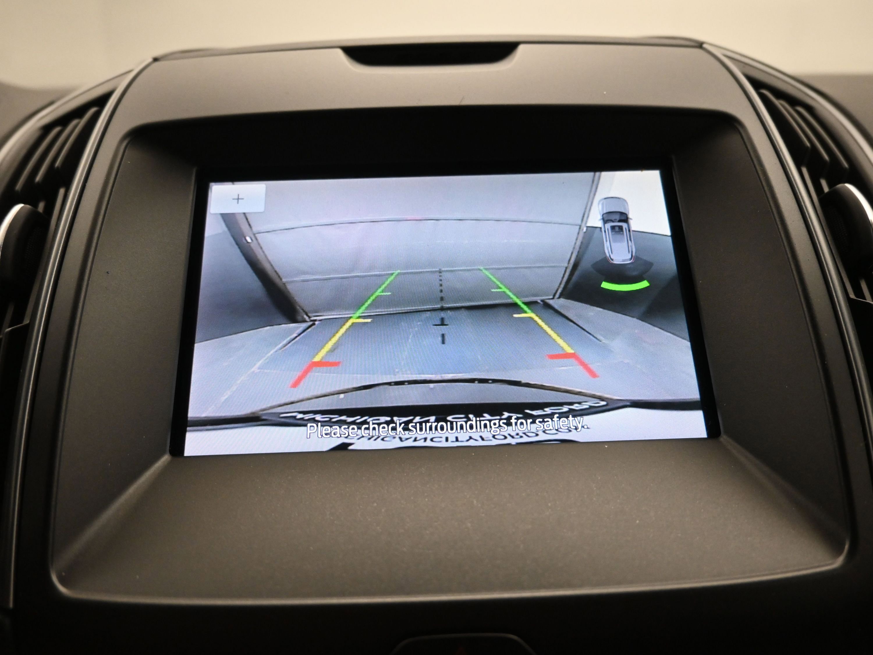 Used 2020 Ford Edge SE AWD/4WD image 16