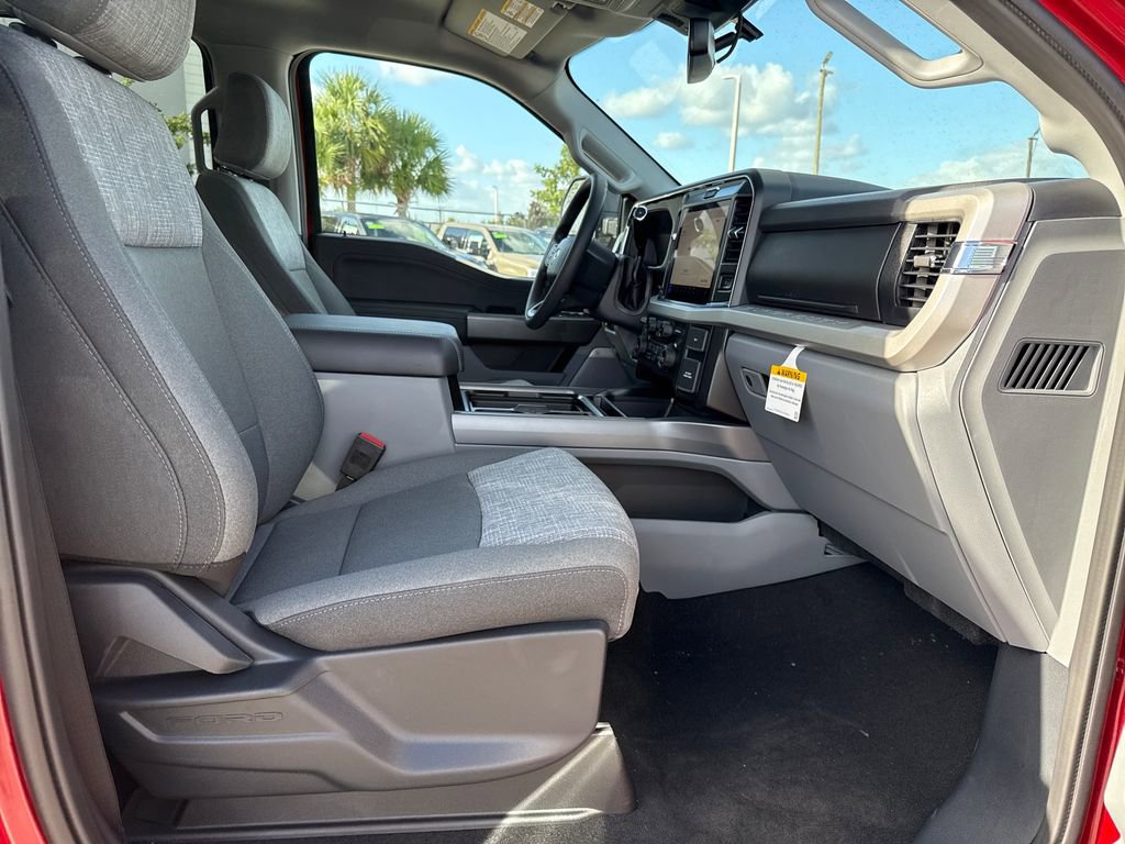 New 2026 Ford F250 XLT w/ XLT Premium Package AWD/4WD image 23