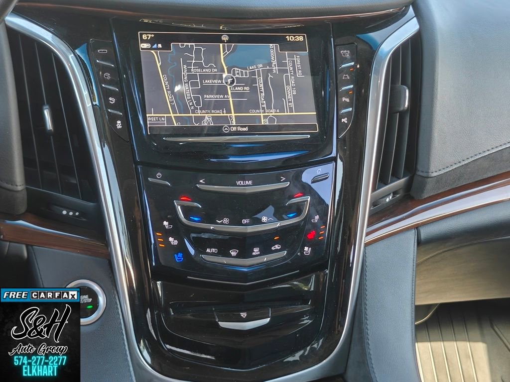 Used 2019 Cadillac Escalade Luxury AWD/4WD image 7