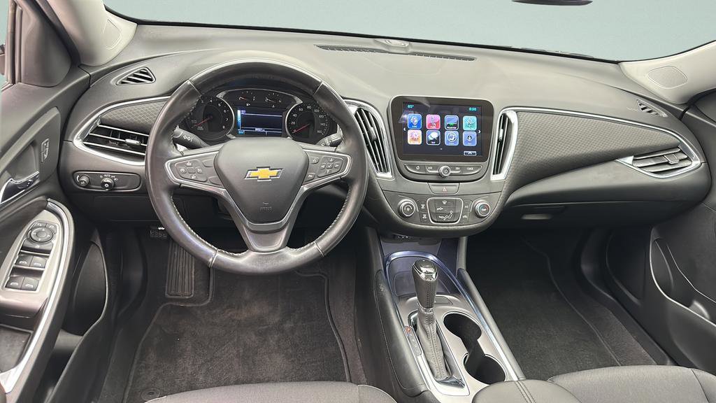 Used 2018 Chevrolet Malibu LT FWD image 11