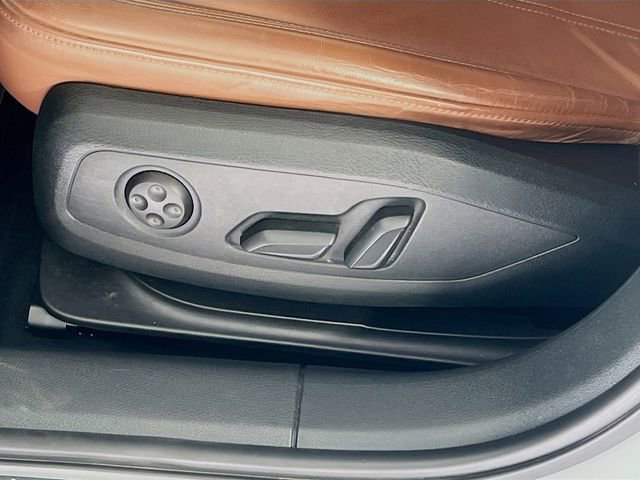 Used 2023 Audi A4 2.0T Premium w/ Convenience Package image 12