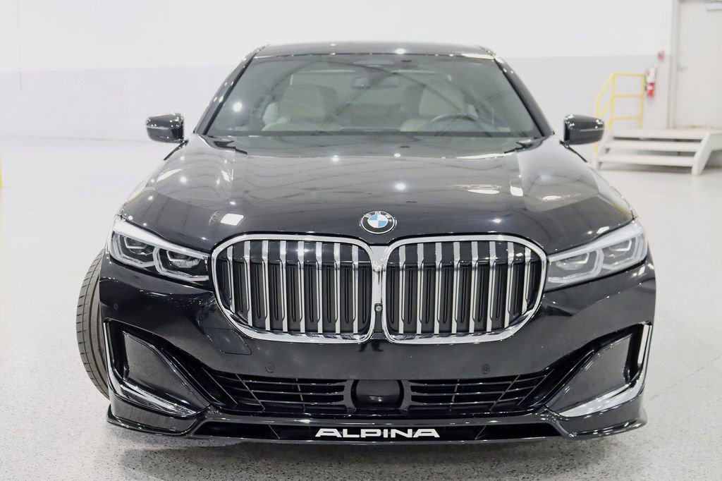 Used 2022 BMW ALPINA B7 xDrive w/ Luxury Rear Seating Package image 8