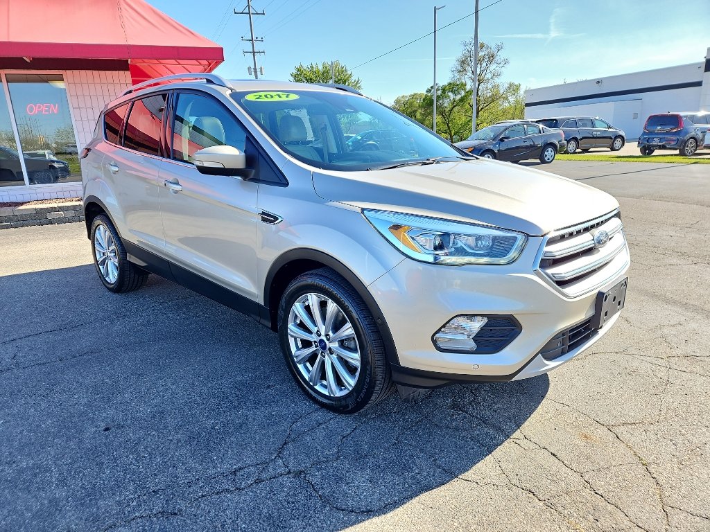 Used 2017 Ford Escape Titanium w/ Canadian Touring Package FWD image 6