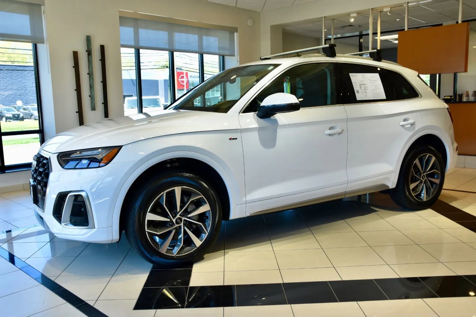 Used 2024 Audi Q5 2.0T Premium Plus image 3