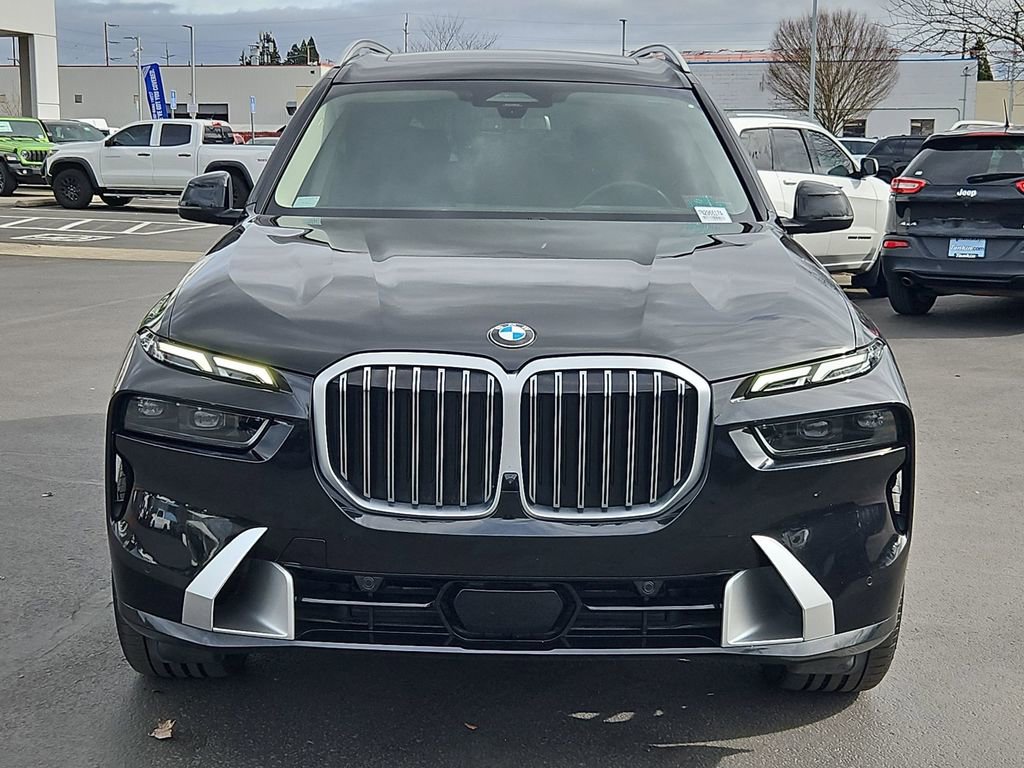Used 2023 BMW X7 xDrive40i w/ Premium Package image 9