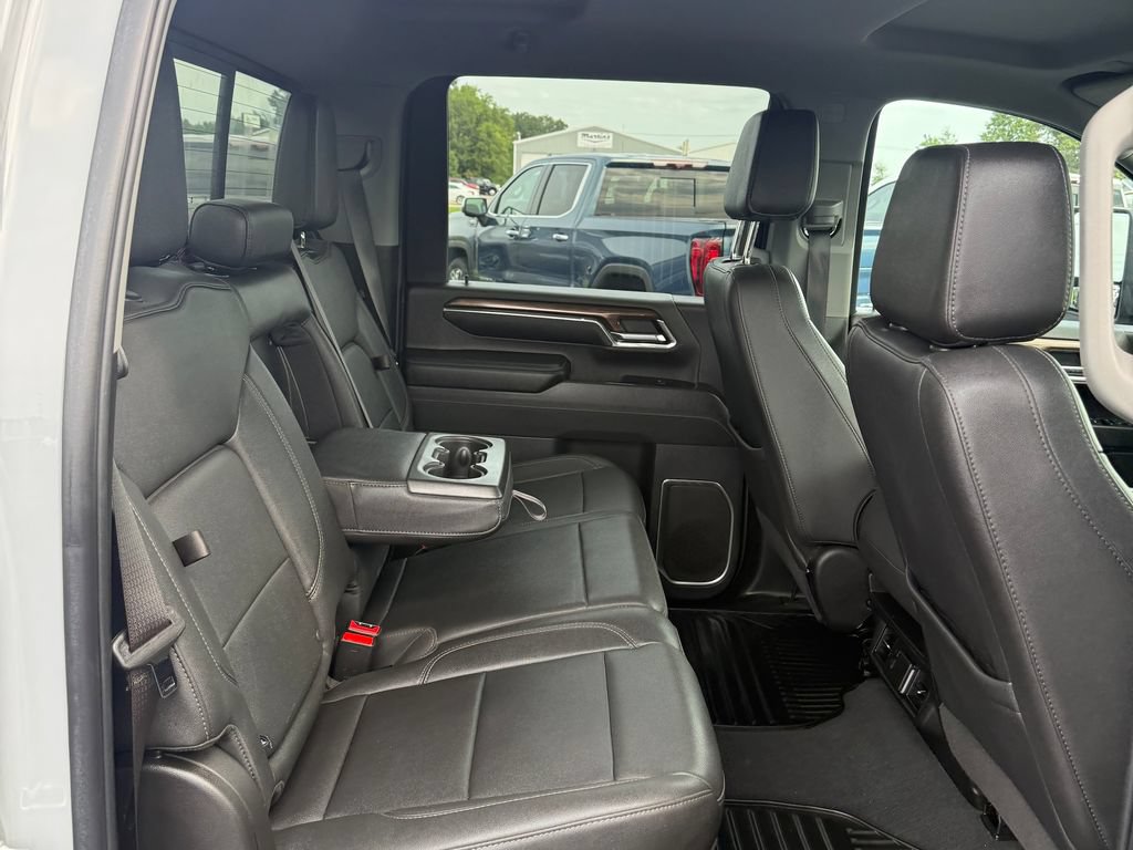Used 2024 Chevrolet Silverado 3500 LT w/ Safety Package AWD/4WD image 30