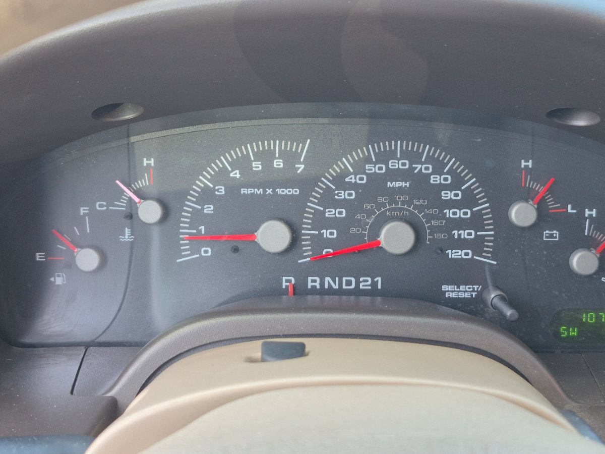 Used 2004 Ford Expedition XLT RWD image 43