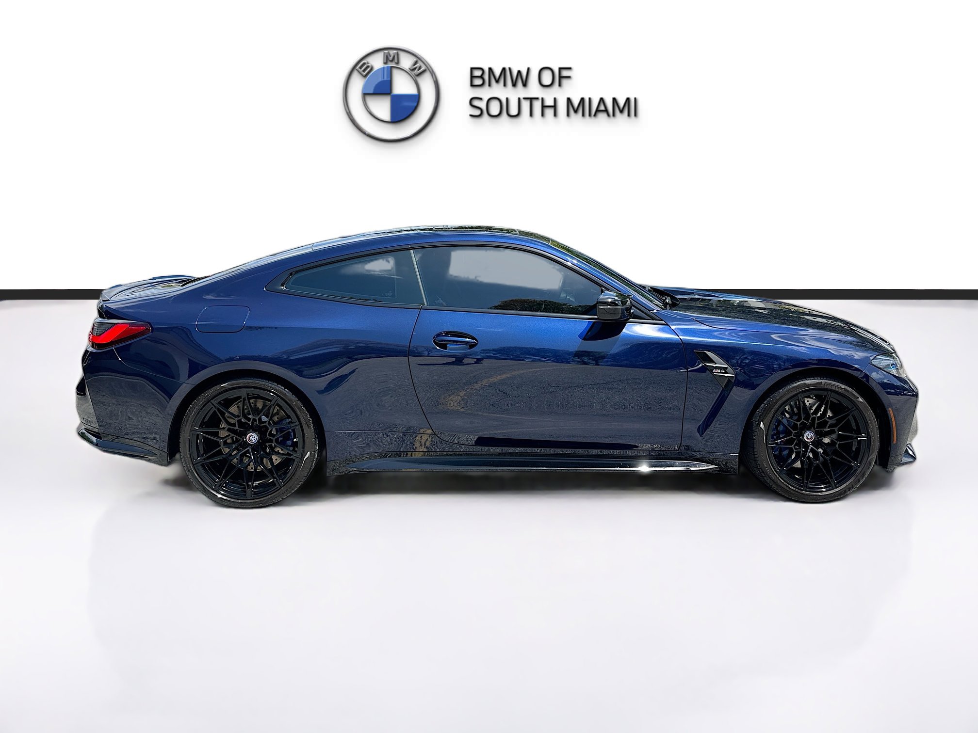 Used 2024 BMW M4 Coupe w/ Executive Package image 8