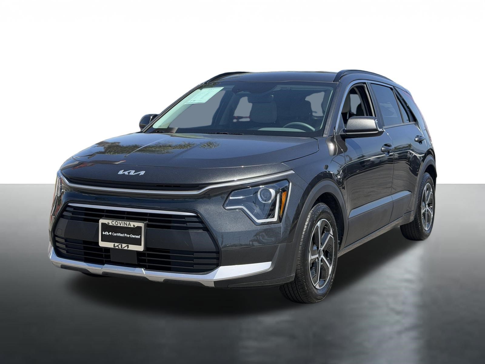 Certified 2025 Kia Niro EX FWD image 4