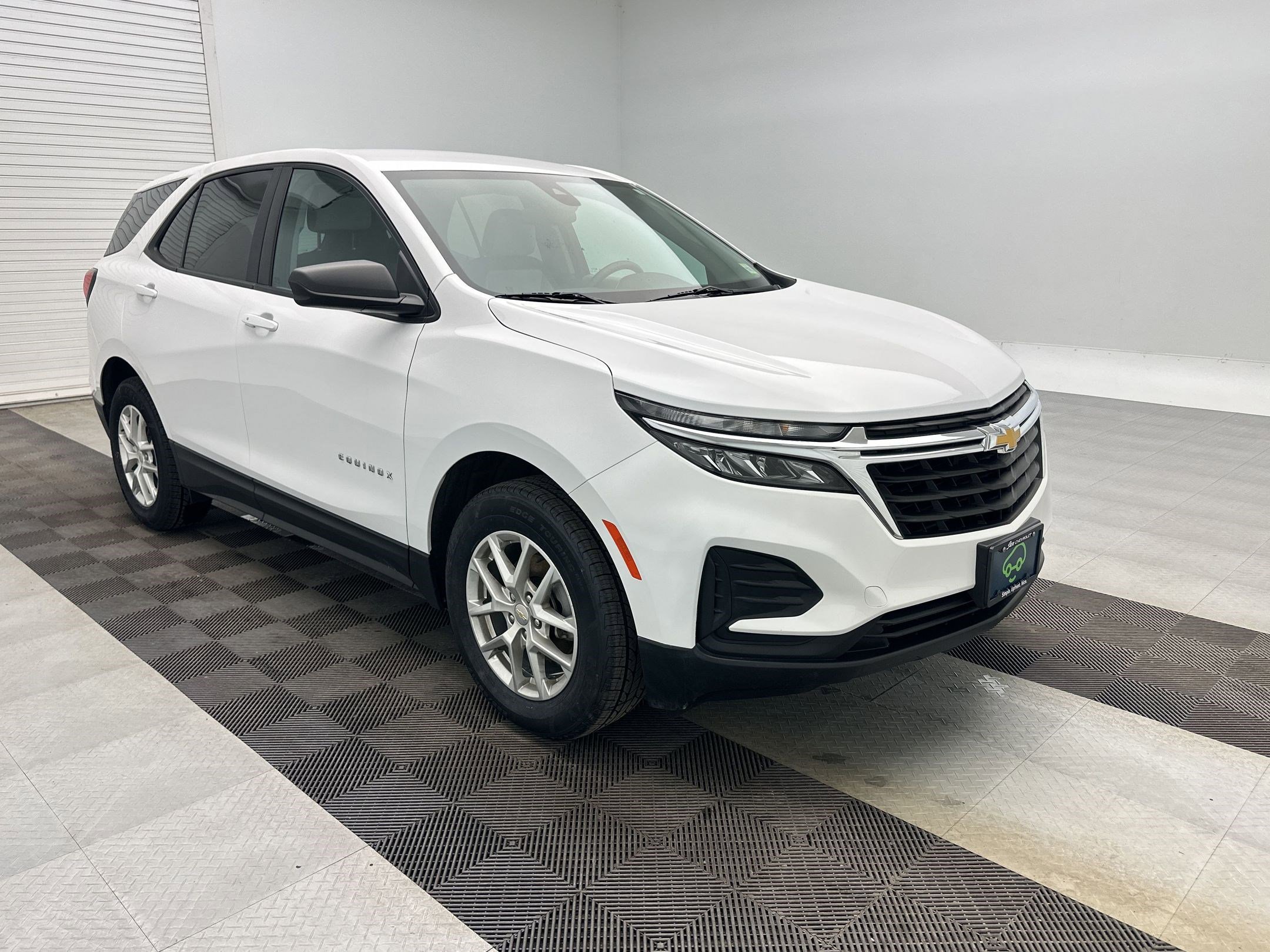 Certified 2023 Chevrolet Equinox LS w/ LS Convenience Package AWD/4WD image 7