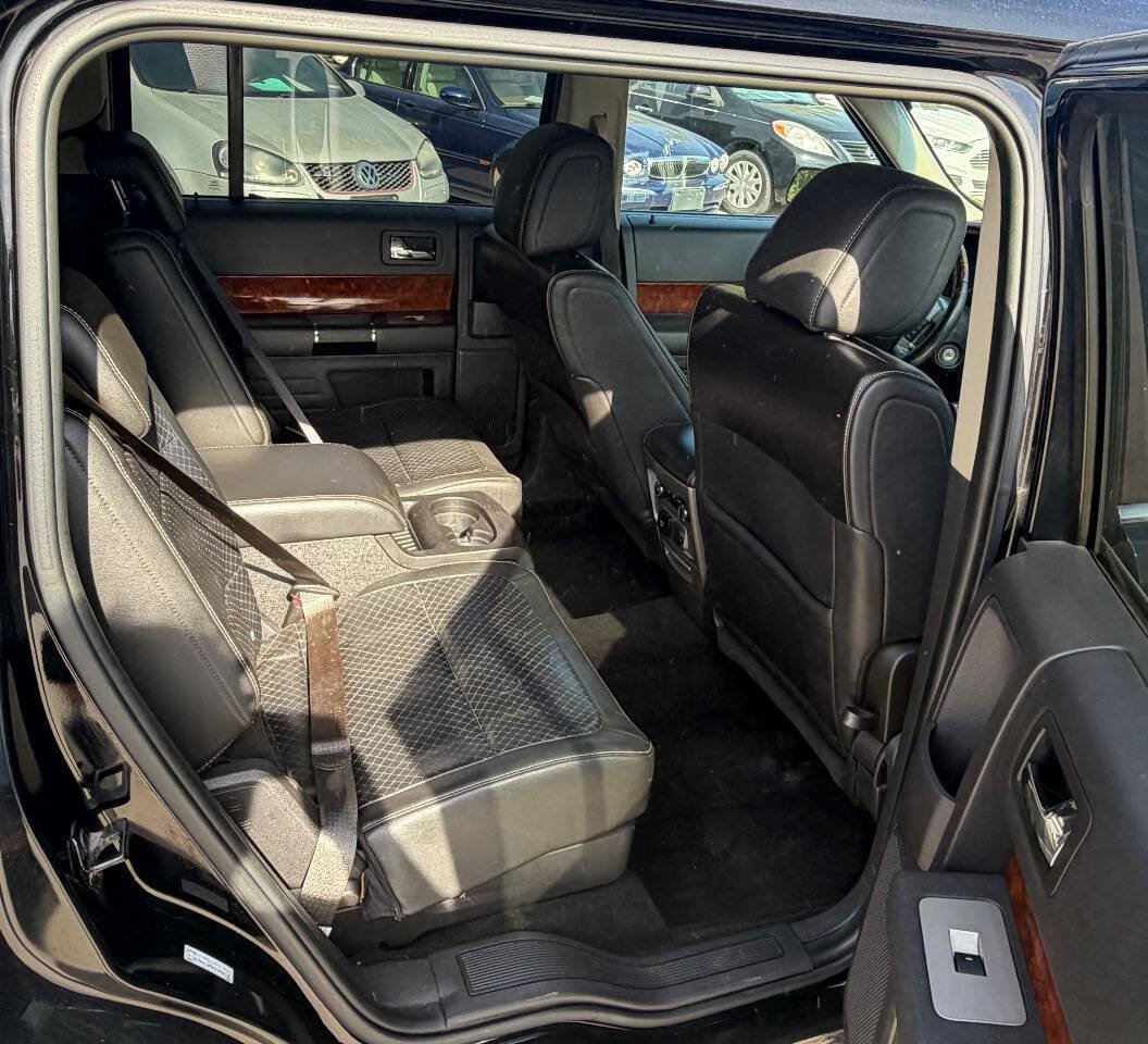 Used 2009 Ford Flex Limited FWD image 9