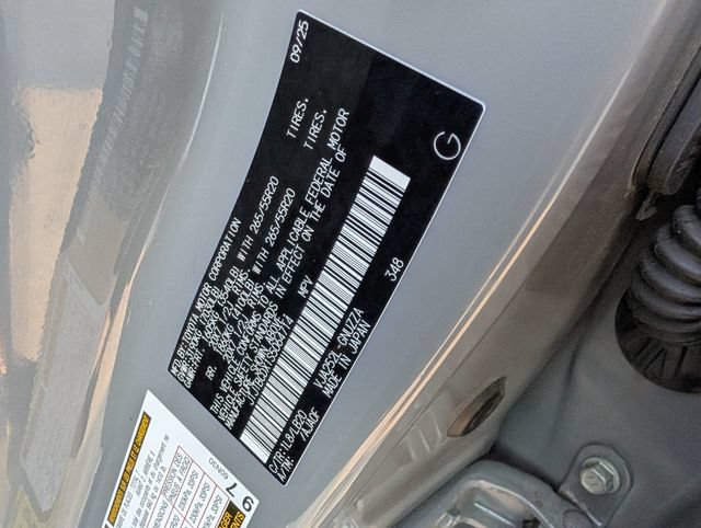 Used 2025 Lexus GX 550 w/ Accessory Package (2T) AWD/4WD image 37
