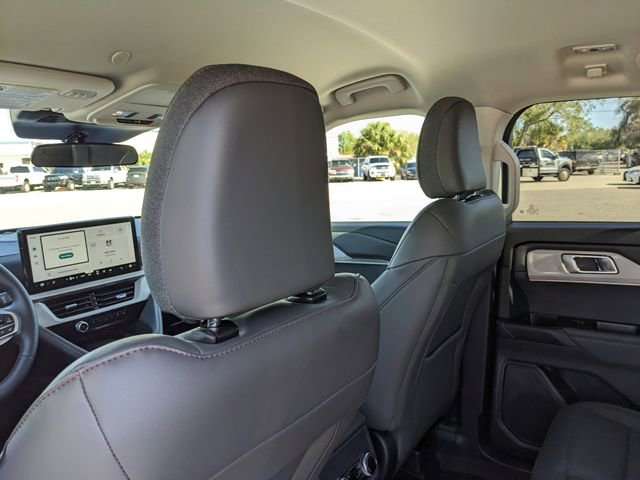 Used 2025 Ford Explorer Active w/ Active Comfort Package AWD/4WD image 19