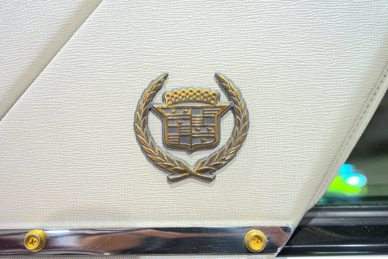 Used 1996 Cadillac Seville STS FWD image 26
