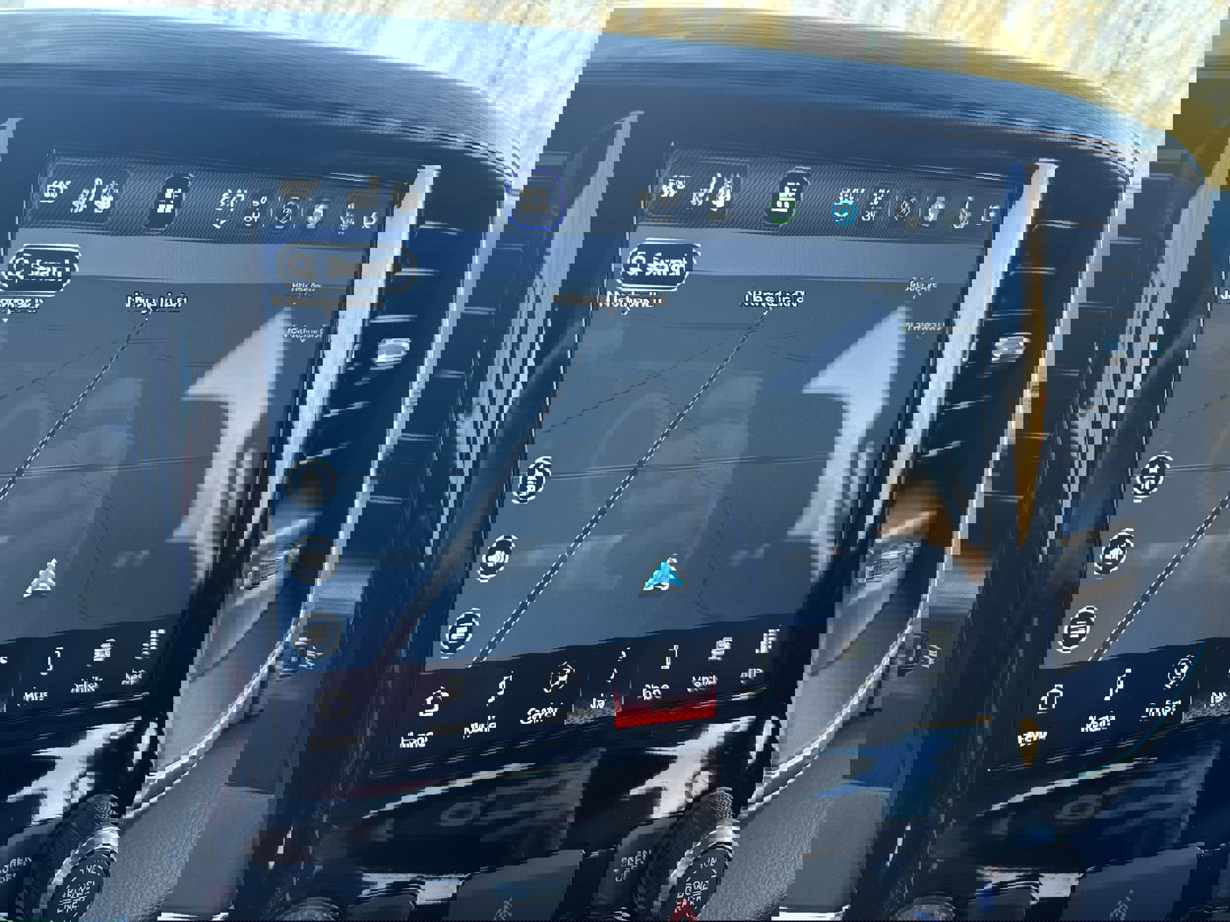 Used 2024 RAM 1500 Laramie RWD image 19