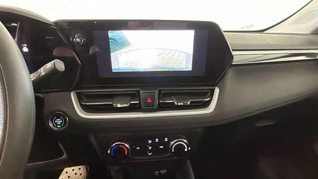 Used 2024 Chevrolet TrailBlazer LS w/ LS Convenience Package FWD image 25