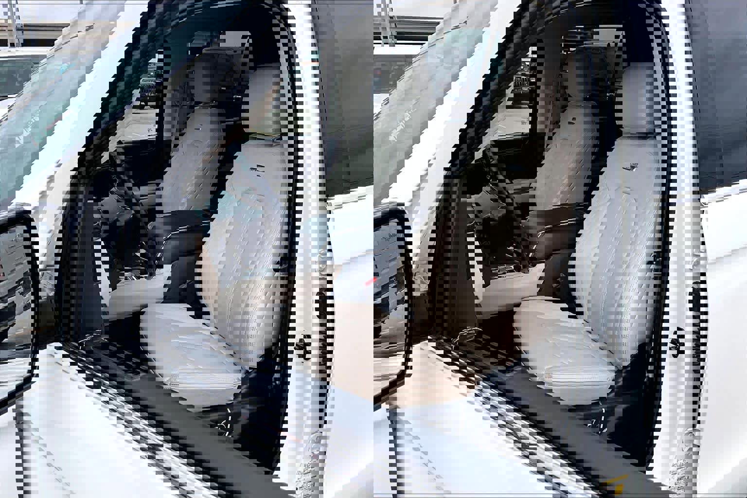 Used 2023 Ford Expedition Max Platinum RWD image 9