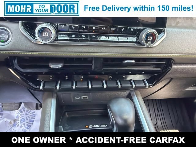 Used 2026 Chevrolet Colorado ZR2 w/ Technology Package AWD/4WD image 24