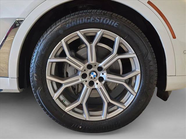 Used 2020 BMW X7 xDrive40i w/ Executive Package AWD/4WD image 26