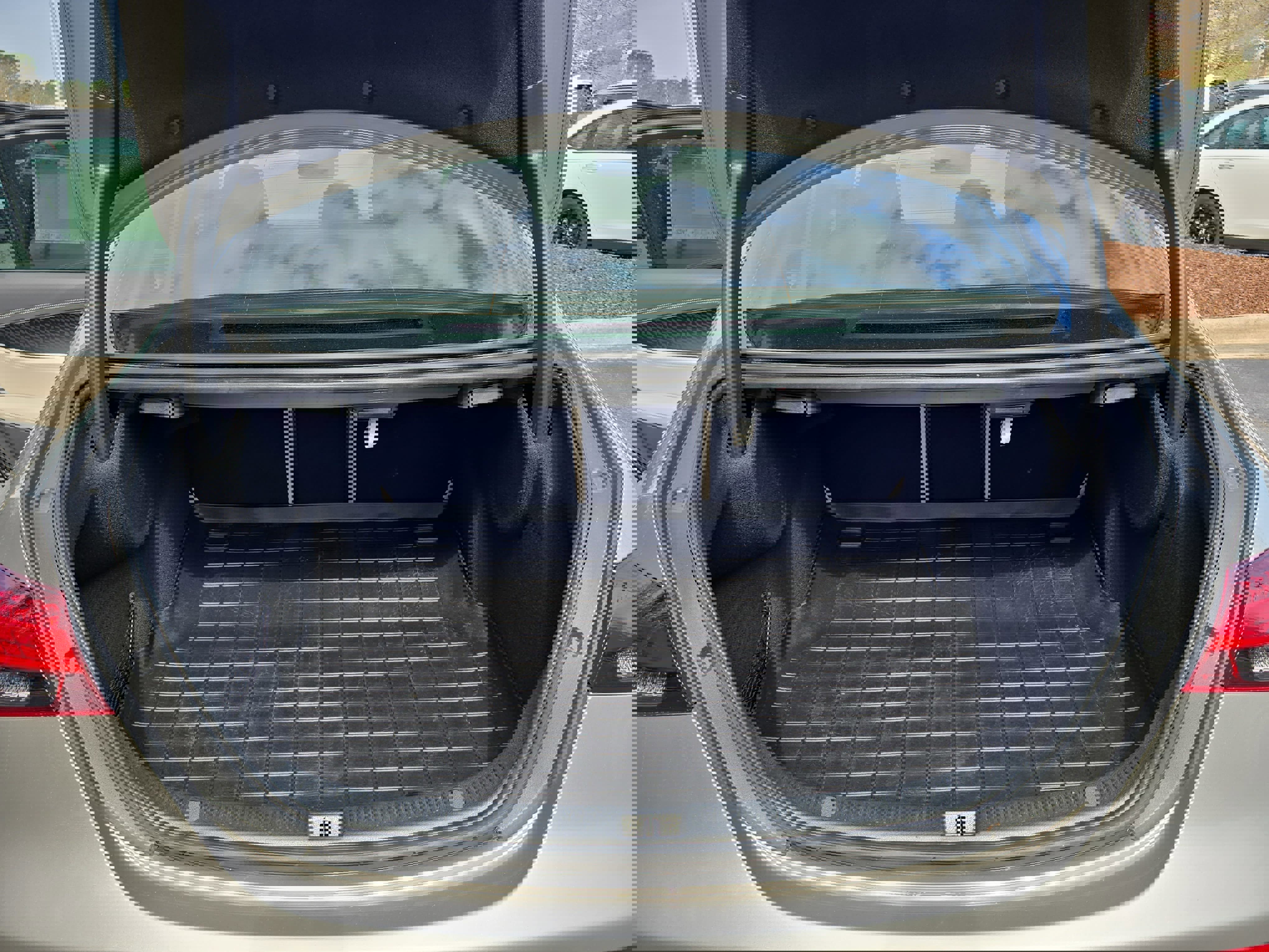 Certified 2022 Mercedes-Benz E 450 4MATIC Sedan image 12