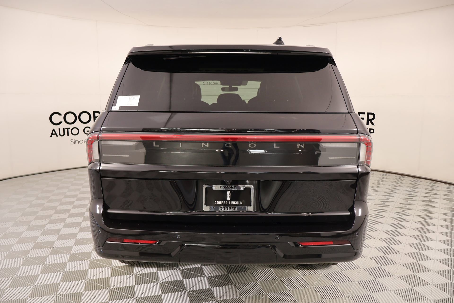 New 2026 Lincoln Navigator Black Label AWD/4WD image 22