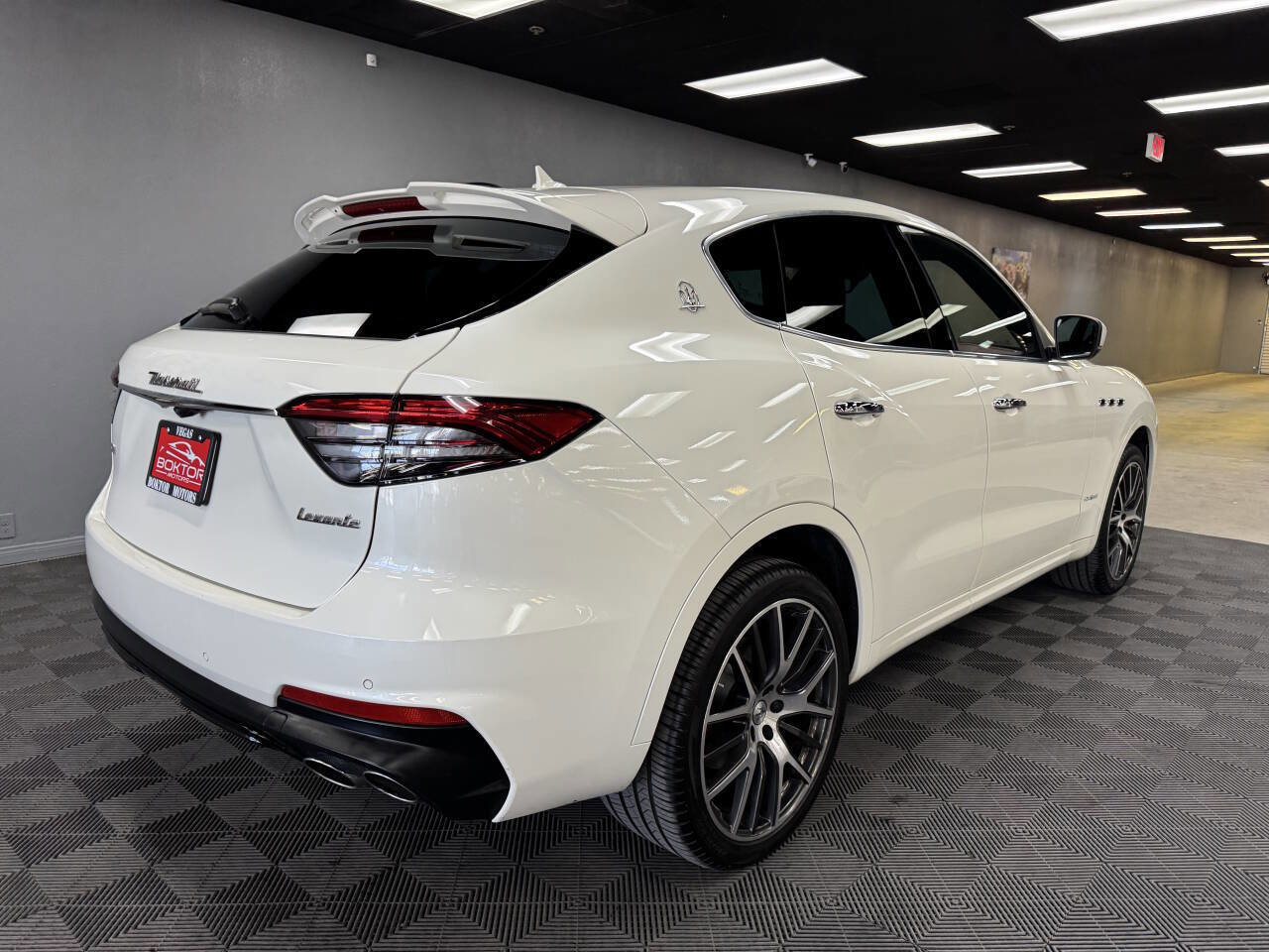 Used 2021 Maserati Levante S GranSport image 14