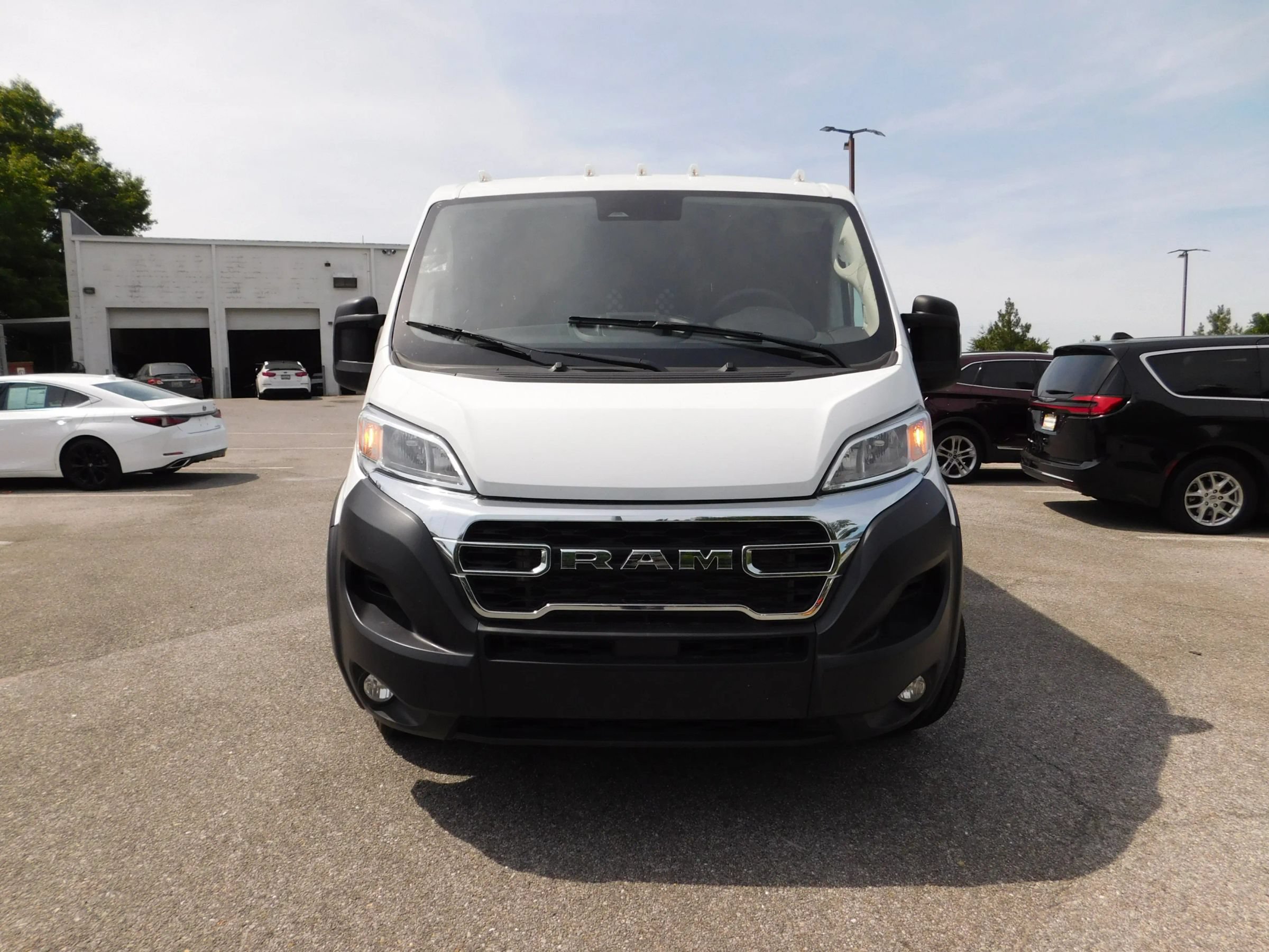 Used 2025 RAM ProMaster 2500 w/ U-Haul Equipment Group FWD image 3