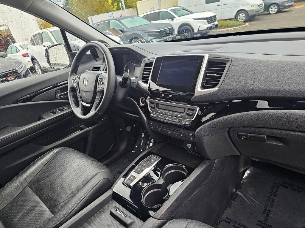 Certified 2017 Honda Pilot Elite image 10