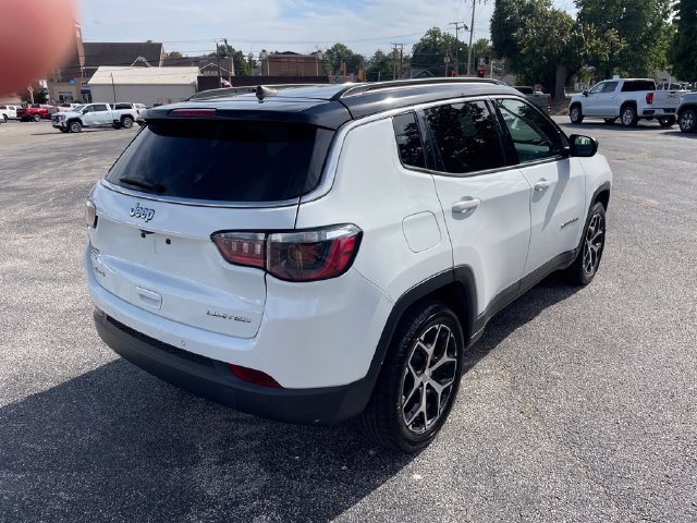 Used 2024 Jeep Compass Limited AWD/4WD image 5