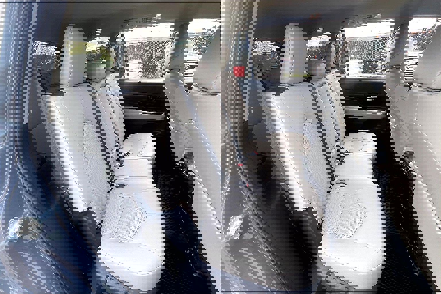 Used 2024 Toyota Grand Highlander XLE image 31