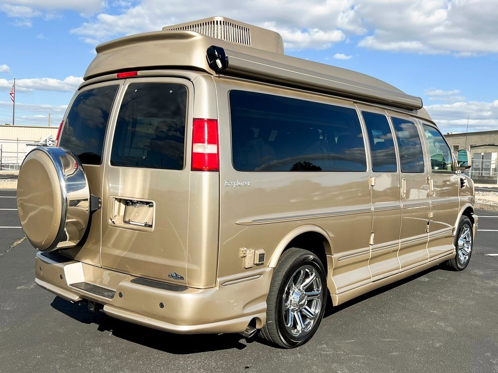 Used 2013 Chevrolet Express 2500 Extended image 7