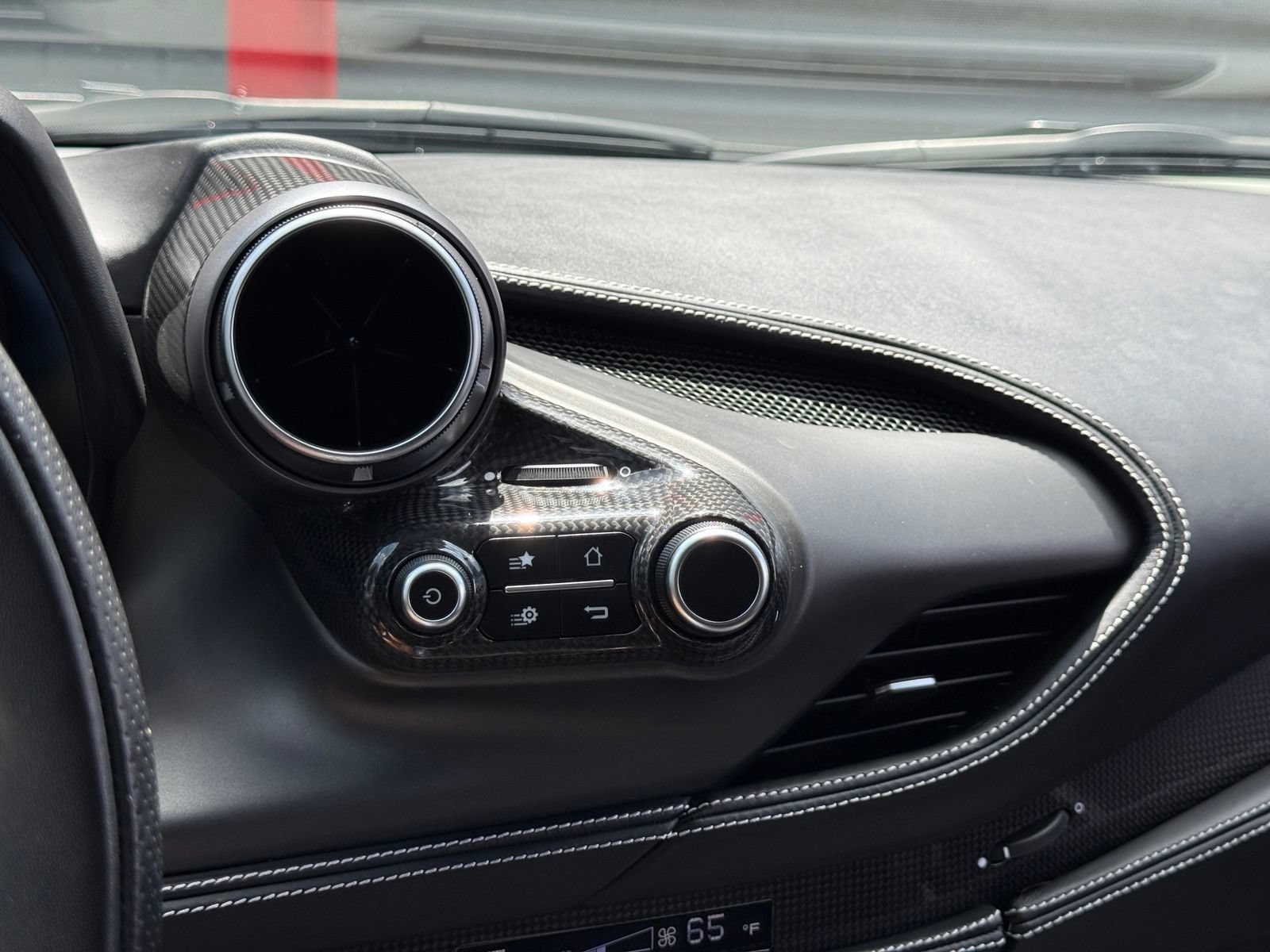 Used 2020 Ferrari F8 Tributo RWD image 53