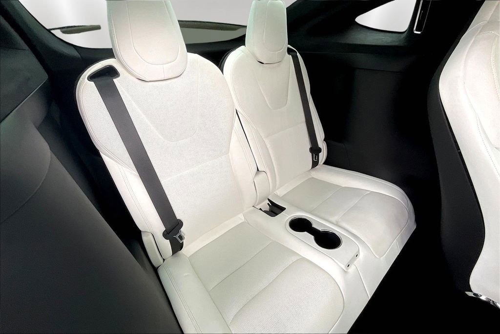 Used 2022 Tesla Model X Plaid image 25