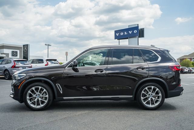 Used 2021 BMW X5 xDrive40i w/ Premium Package 2 AWD/4WD image 4
