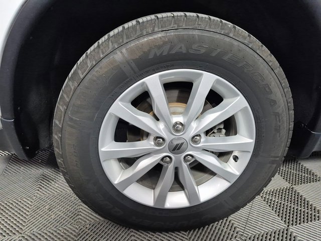 Used 2020 Dodge Durango SXT image 9