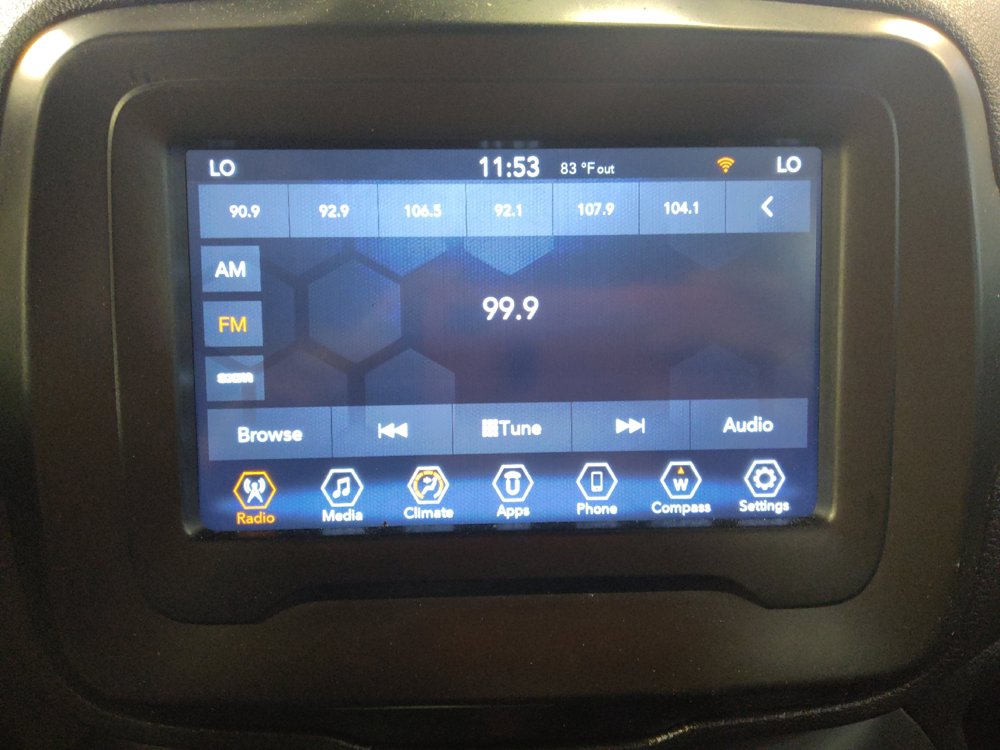 Used 2020 Jeep Renegade Latitude w/ Popular Equipment Group FWD image 25