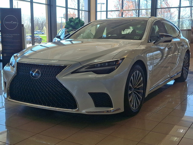 Used 2024 Lexus LS 500 AWD w/ Interior Upgrade Package image 3