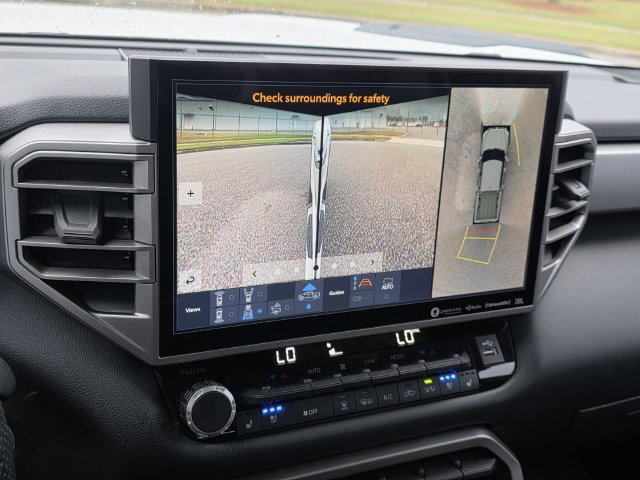 Used 2023 Toyota Tundra Limited AWD/4WD image 17