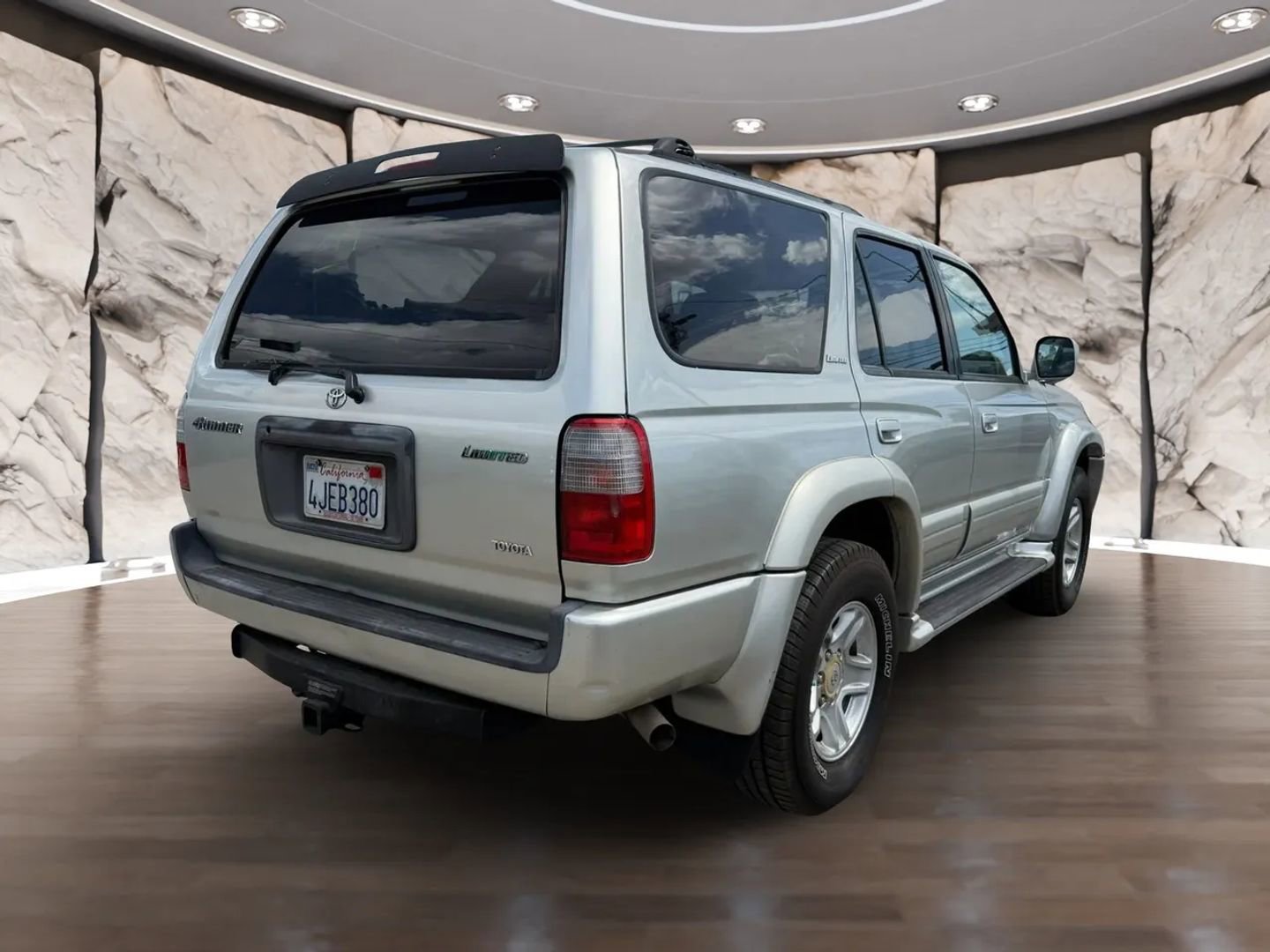 Used 2000 Toyota 4Runner Limited image 5