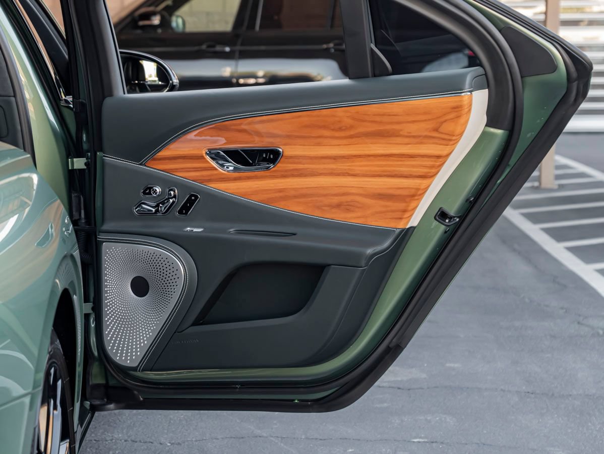 Certified 2023 Bentley Flying Spur S V8 AWD/4WD image 32