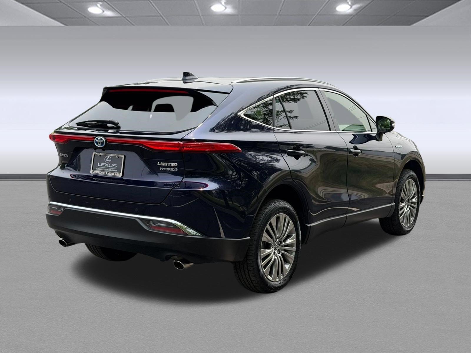 Used 2021 Toyota Venza Limited w/ Advanced Technology Package AWD/4WD image 9