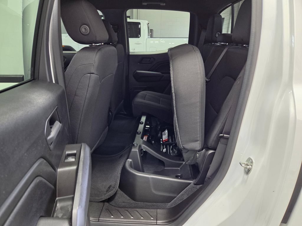 Used 2023 Chevrolet Colorado Trail Boss w/ Technology Package AWD/4WD image 21